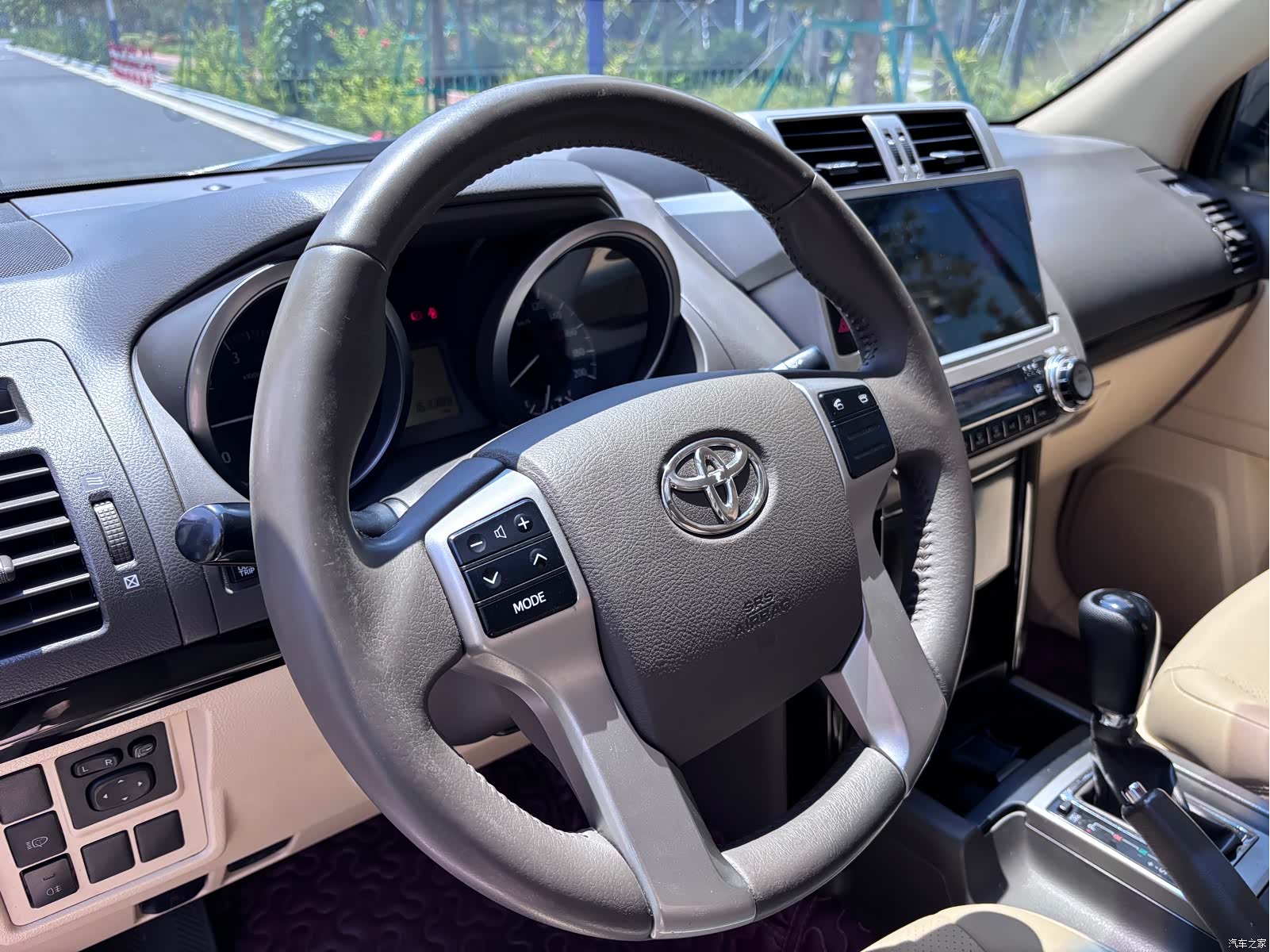 Toyota Prado, 2016 6