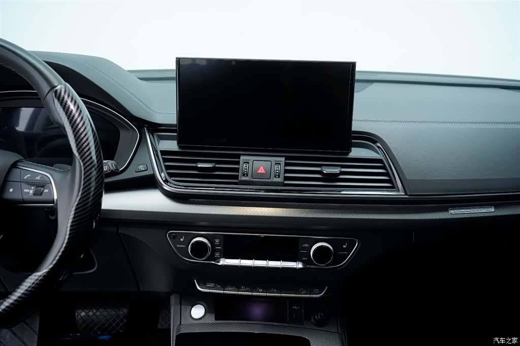 Audi Q5L, 2022 24