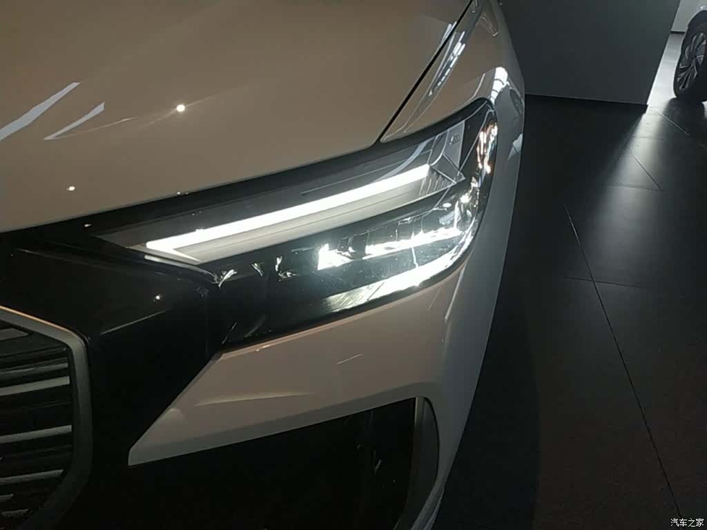 Audi Q4 e-tron, 2025 24
