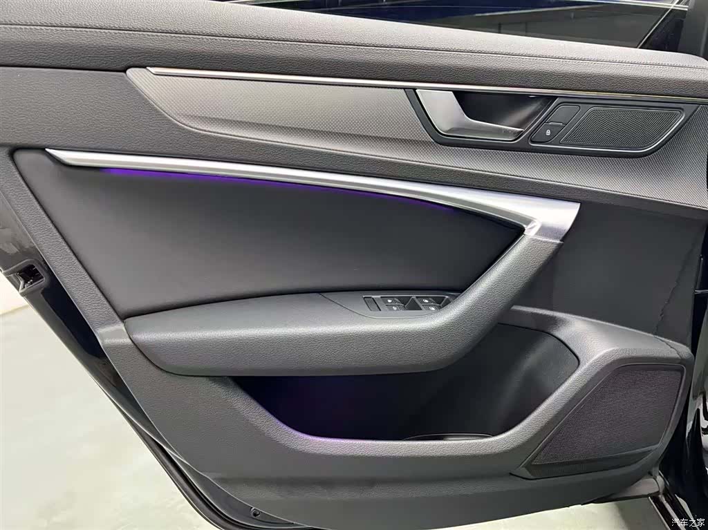 Audi A6L, 2020 13