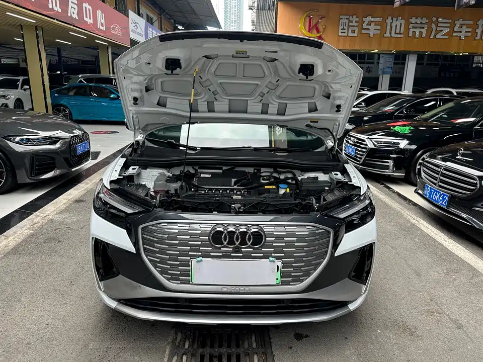 Audi Q4