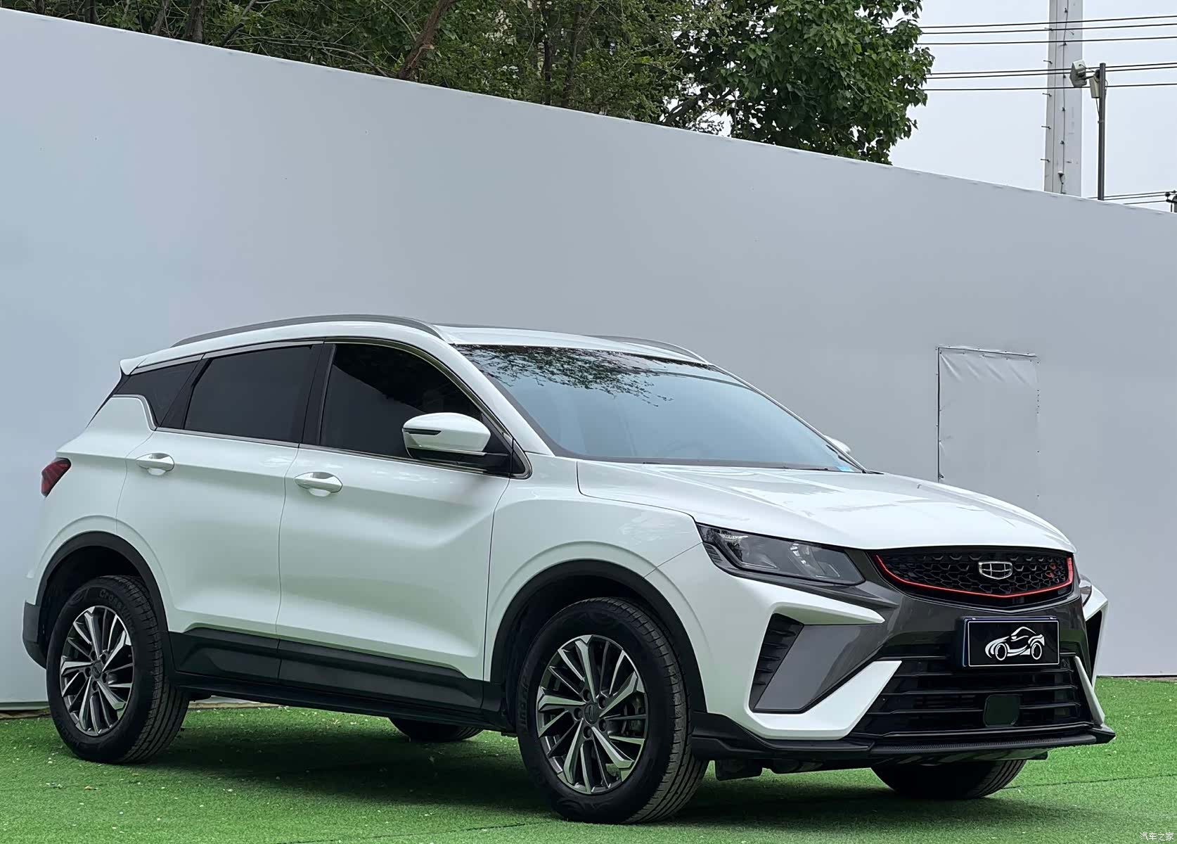 Geely Coolray, 2022 3
