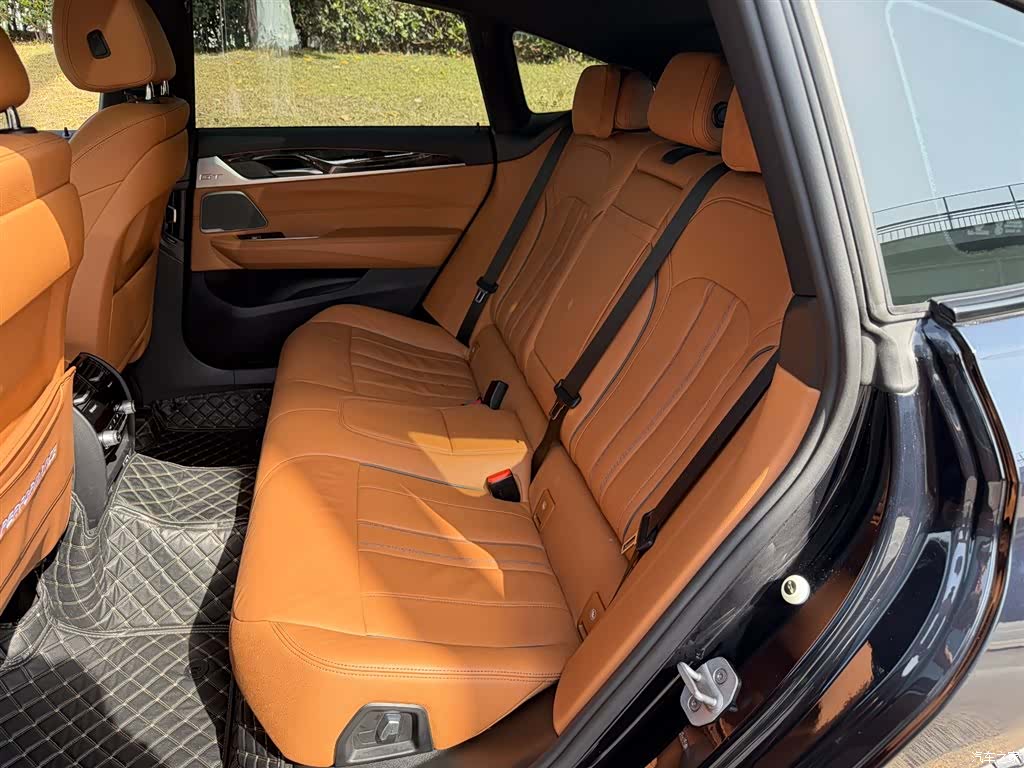 BMW 6 Series GT, 2024 10