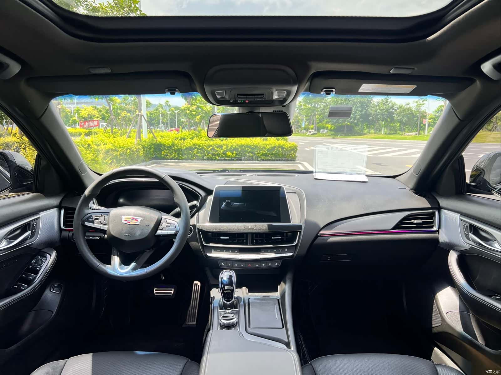 Cadillac CT5, 2023 все фото