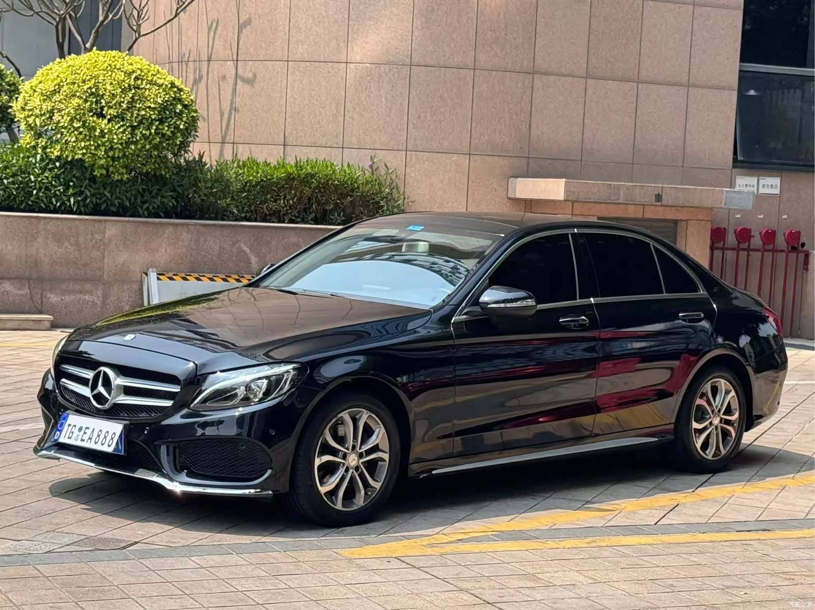 Mercedes-Benz C-Class, 2015 1