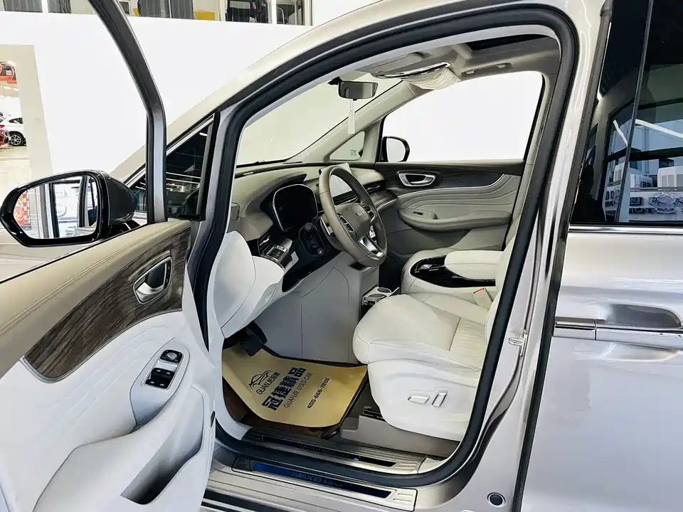 Roewe iMAX8 Roewe iMAX8