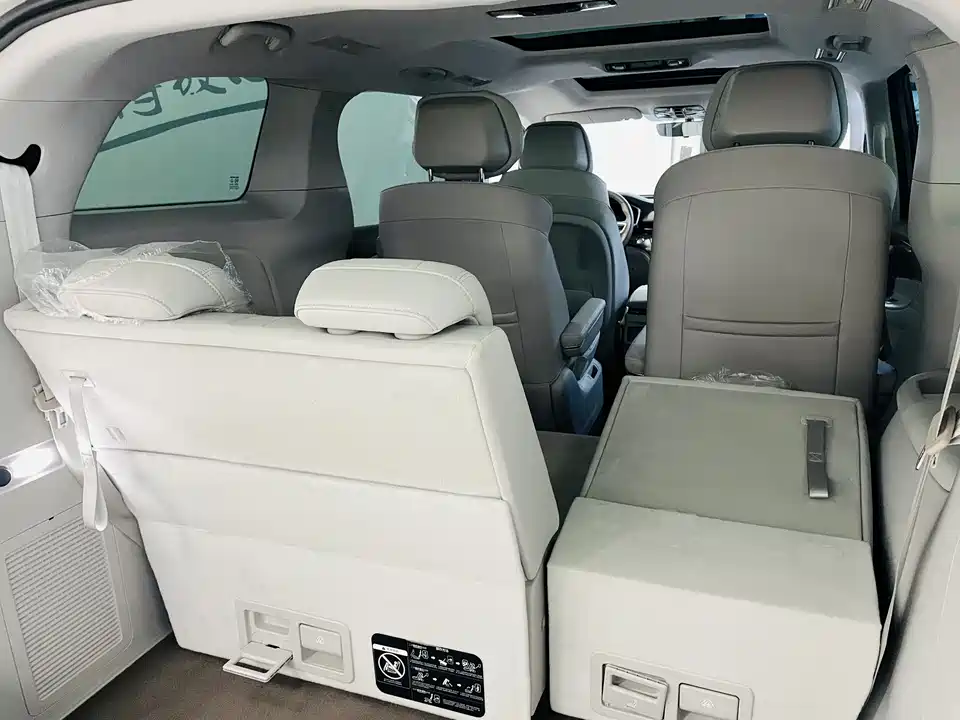 Roewe iMAX8 Roewe iMAX8