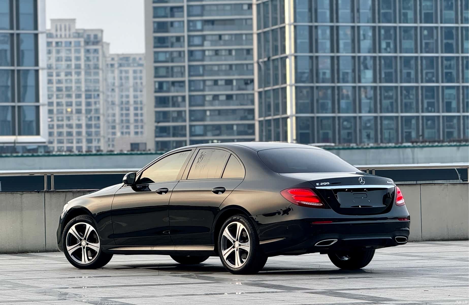 Mercedes-Benz E-Class, 2017 3