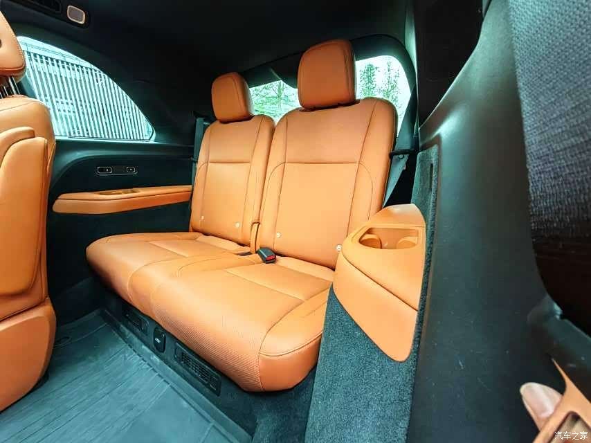 Li Auto L8, 2023 все фото