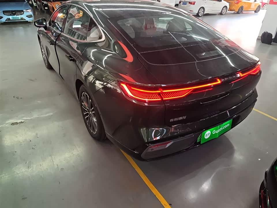 Geely Galaxy Galaxy Sparkle 8