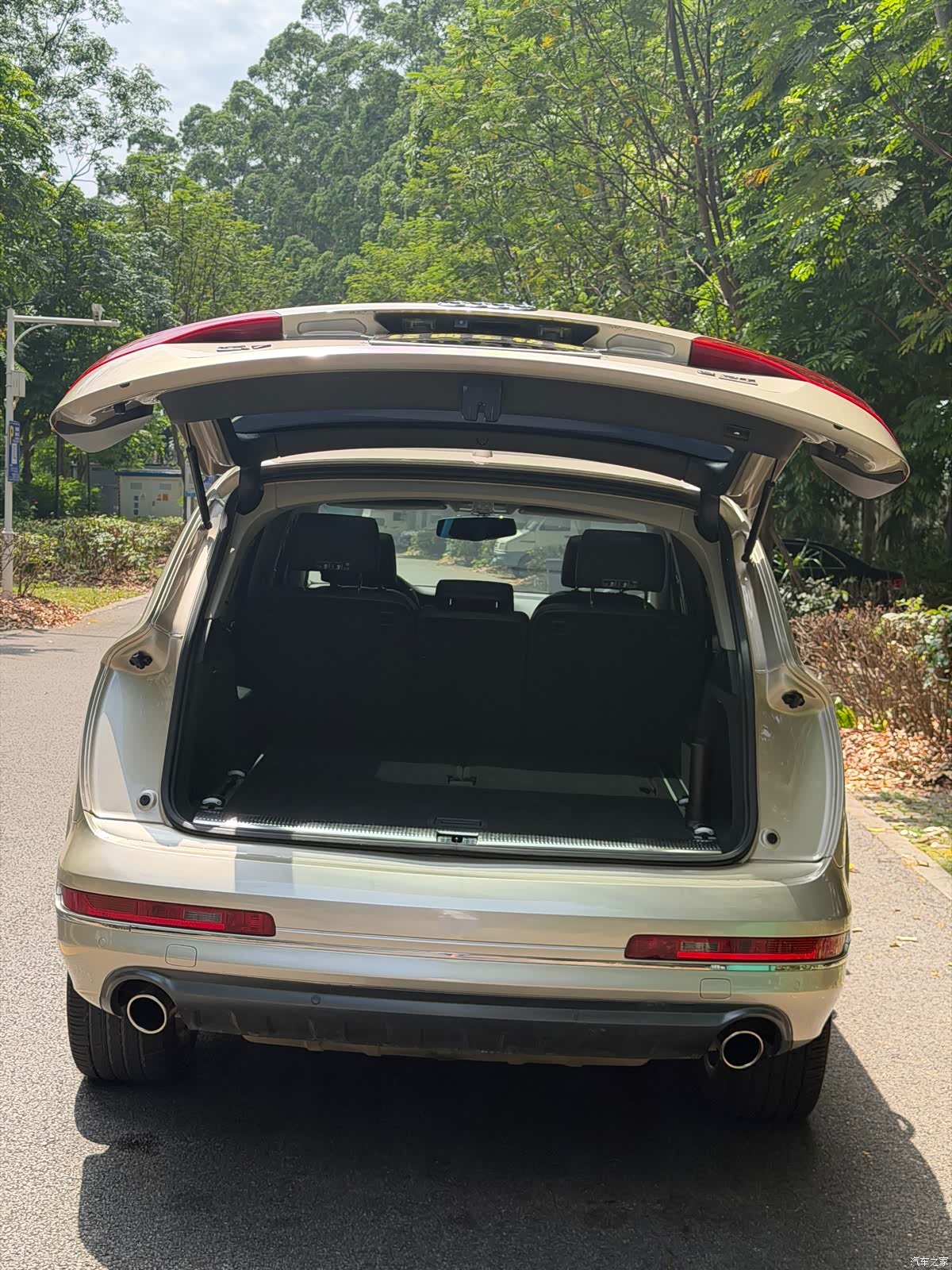 Audi Q7, 2012 9