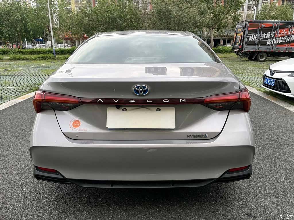 Toyota Avalon, 2019 все фото