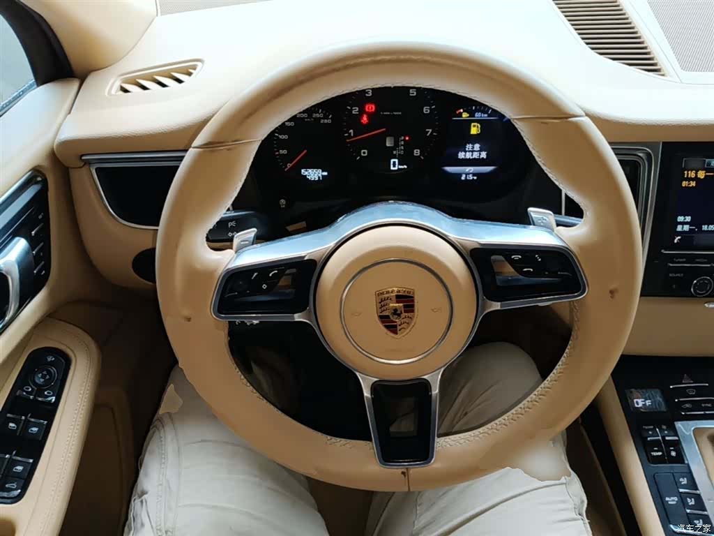 Porsche Macan, 2016 11