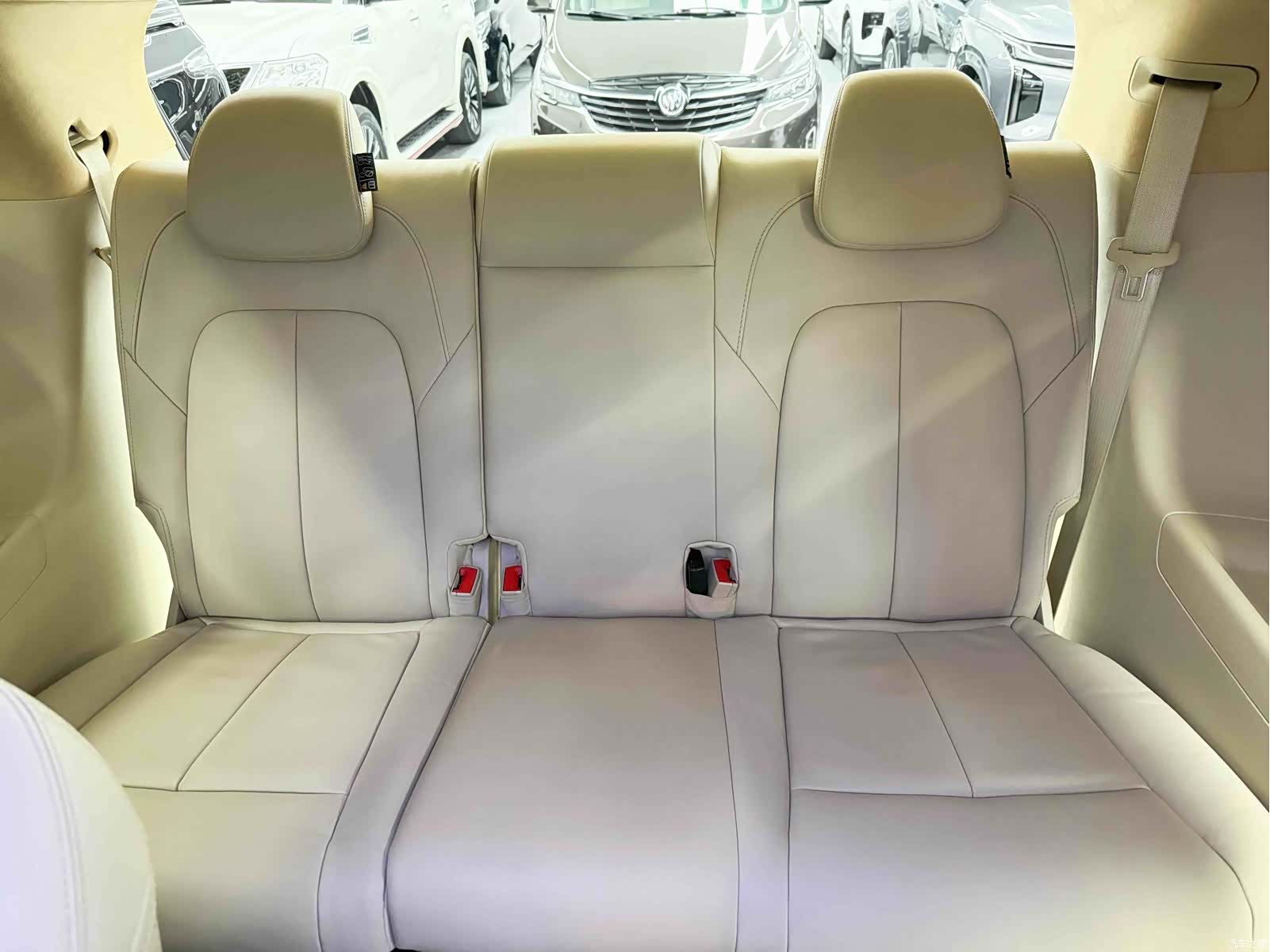Buick GL8, 2022 21