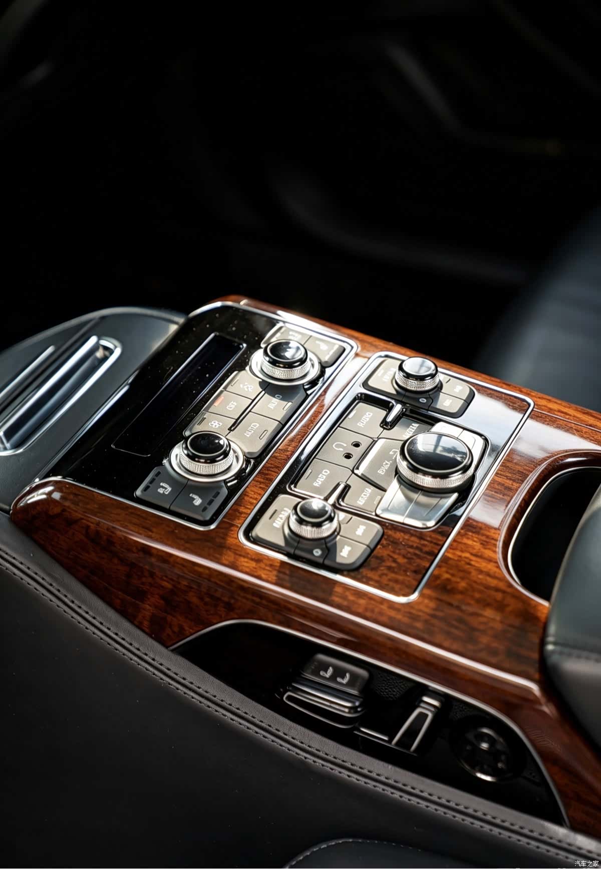 Audi A8L, 2012 16