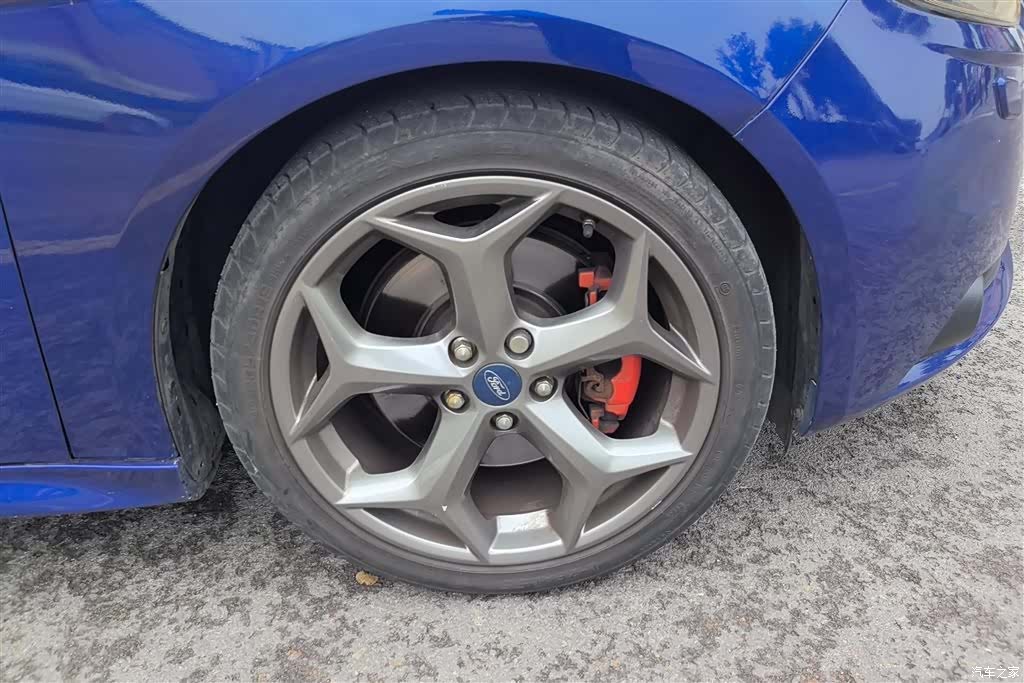 Ford Focus, 2014 6