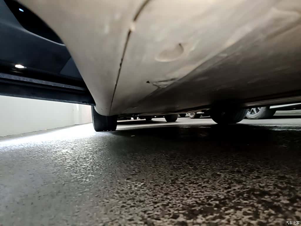Tesla Model Y, 2022 22