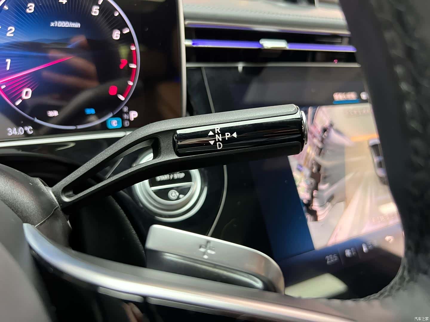 Mercedes-Benz E-Class, 2025 25