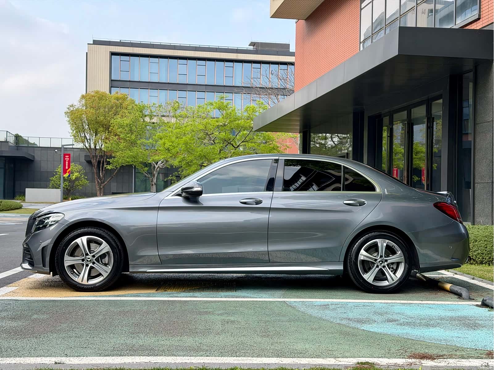 Mercedes-Benz C-Class, 2019 4