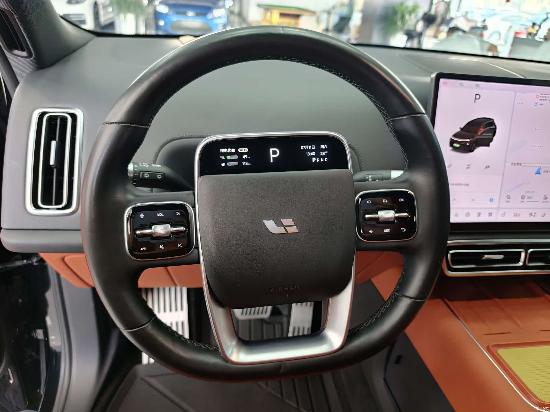 Li Auto L8, 2023 7