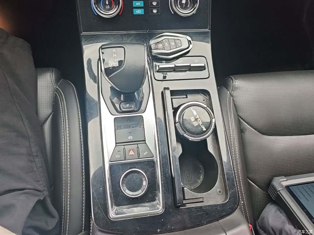 Jetour X70, 2020 14