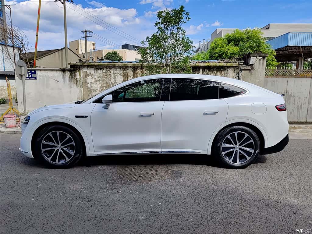 Luxeed R7, 2024 3