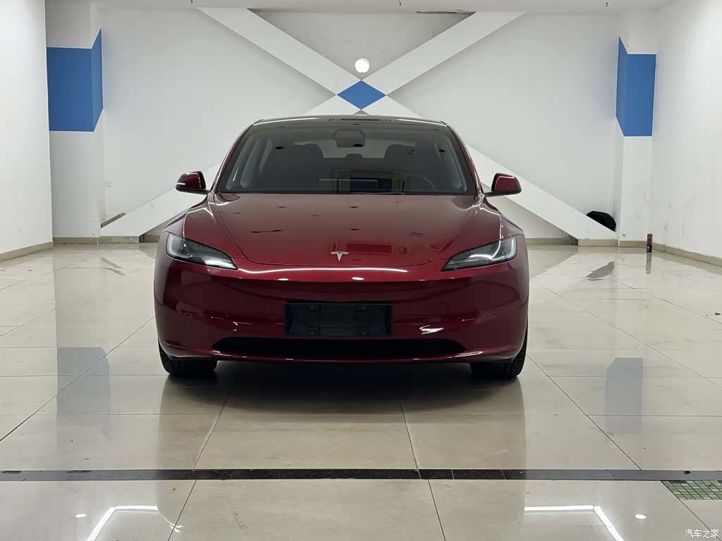 Tesla Model 3, 2024 9
