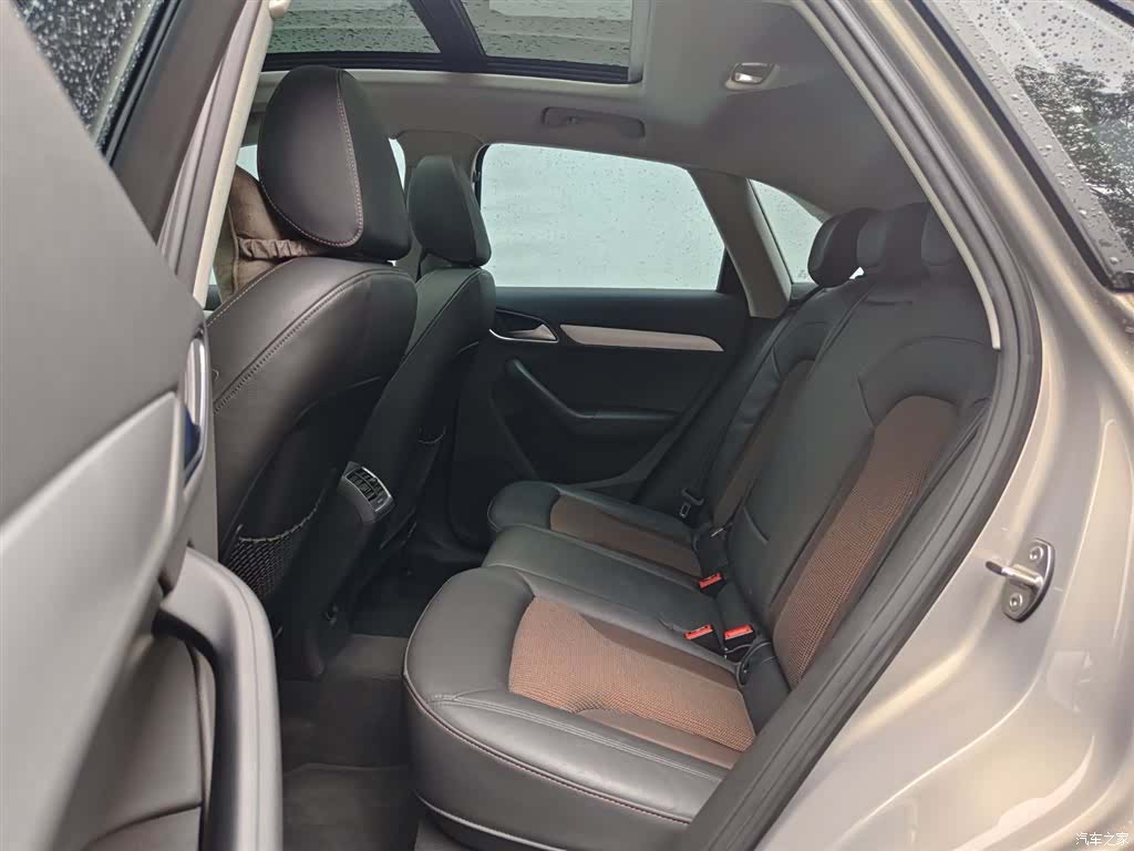 Audi Q3, 2017 11