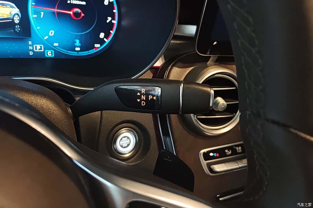 Mercedes-Benz GLC, 2021 16