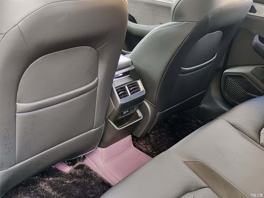 Geely Preface, 2024 9