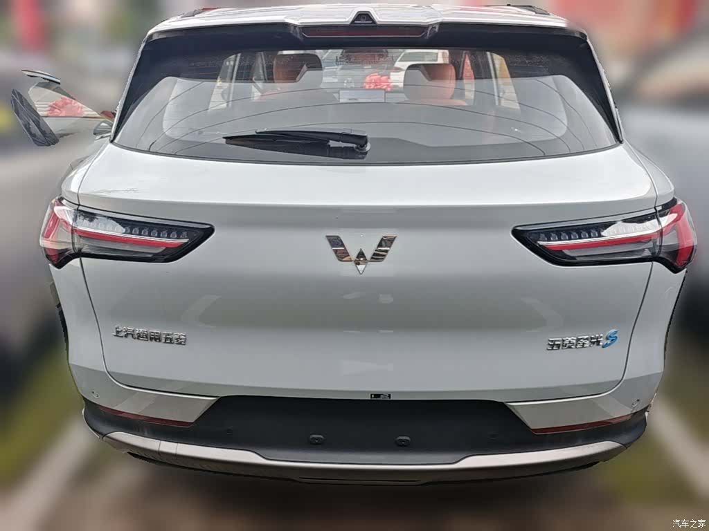 Wuling Starlight, 2026 10