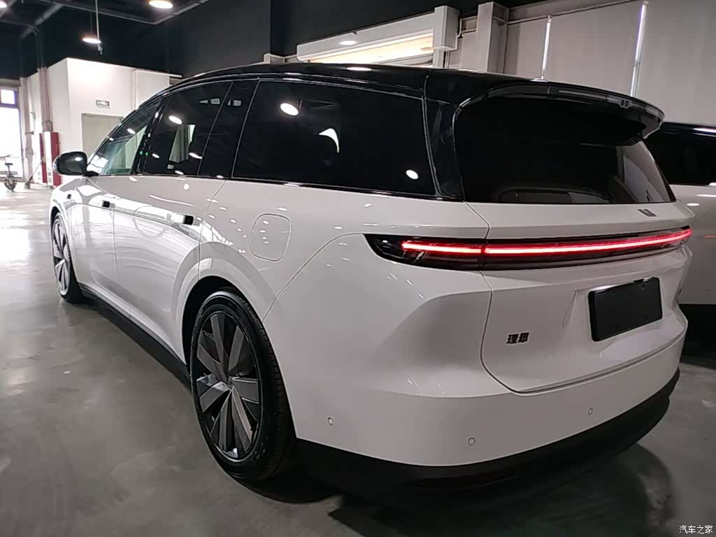 Li Auto i8, 2025 все фото