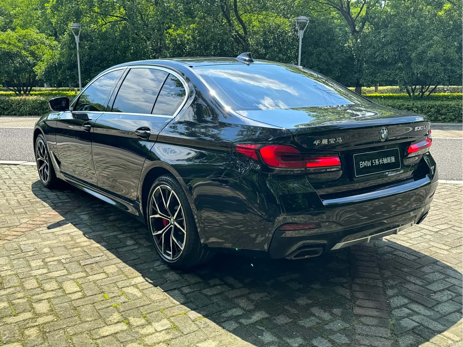 BMW 5 Series, 2023 4