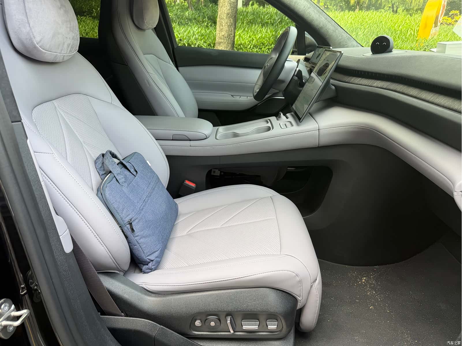 NIO EC6, 2025 14