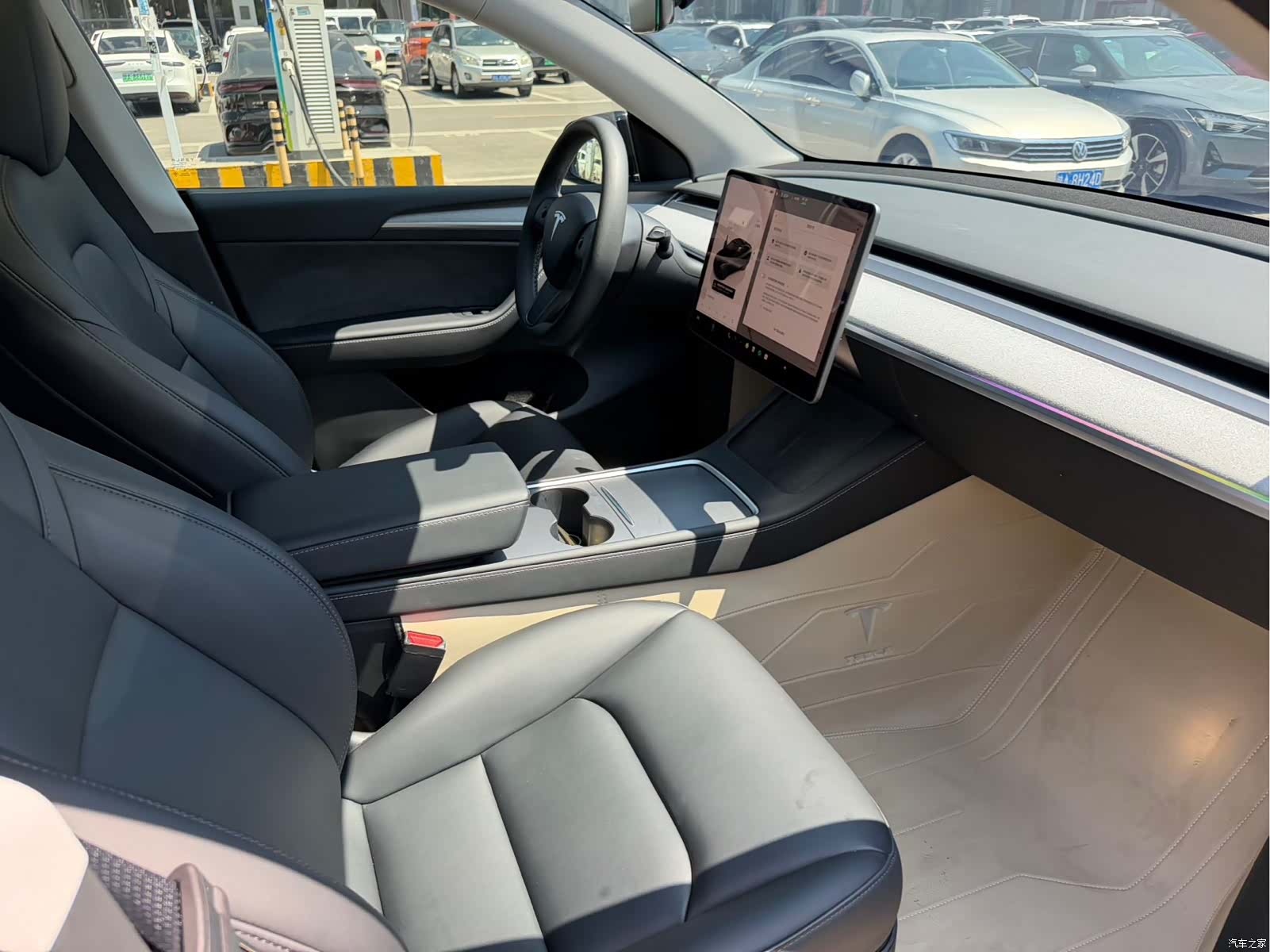 Tesla Model Y, 2023 6