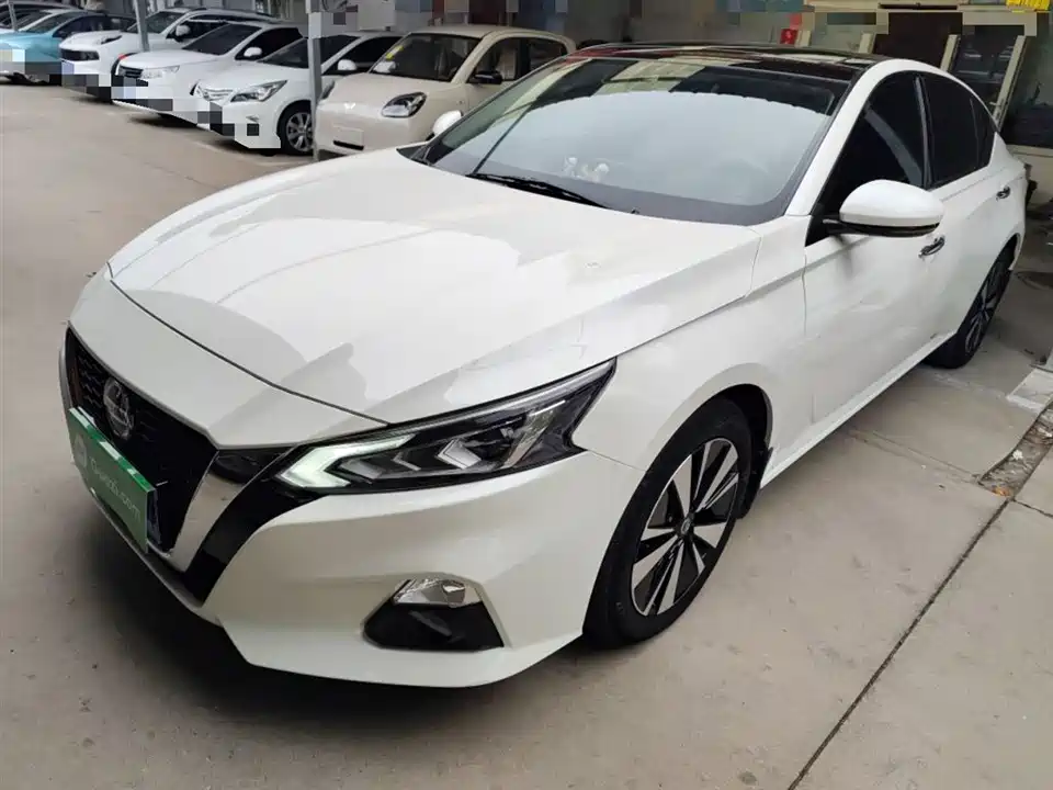 Nissan Teana