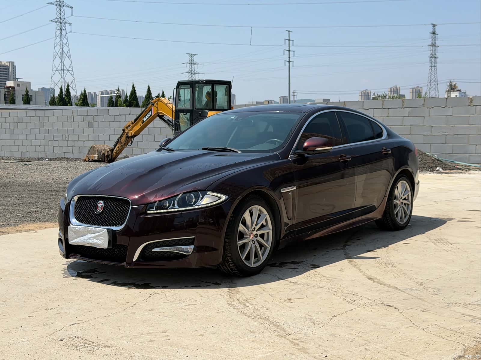 Jaguar XF, 2014 1