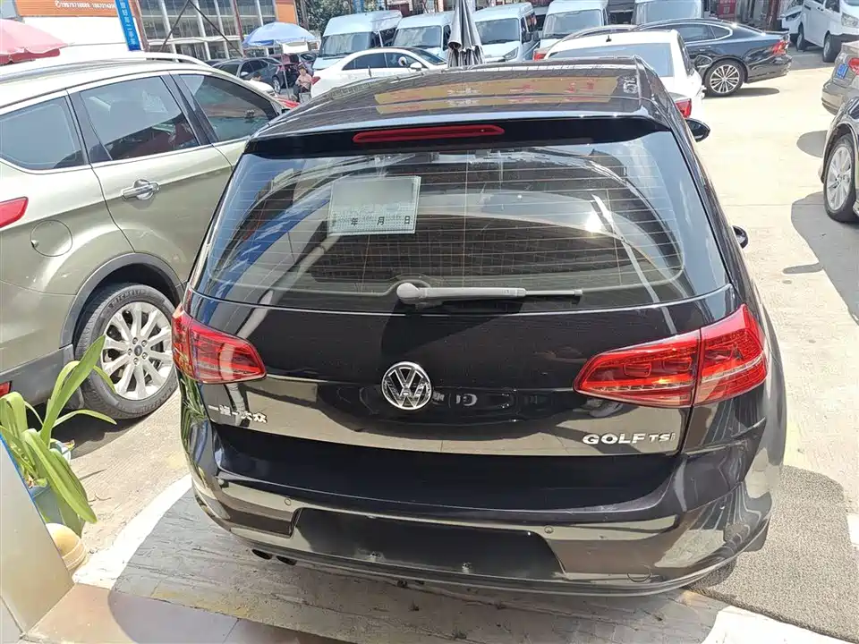 Volkswagen golf