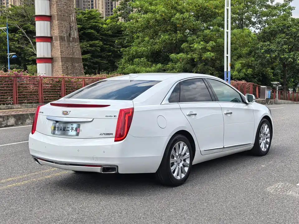 Cadillac XTS