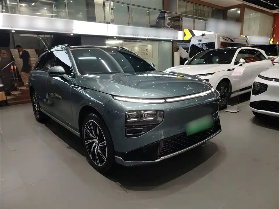 XPENG G9