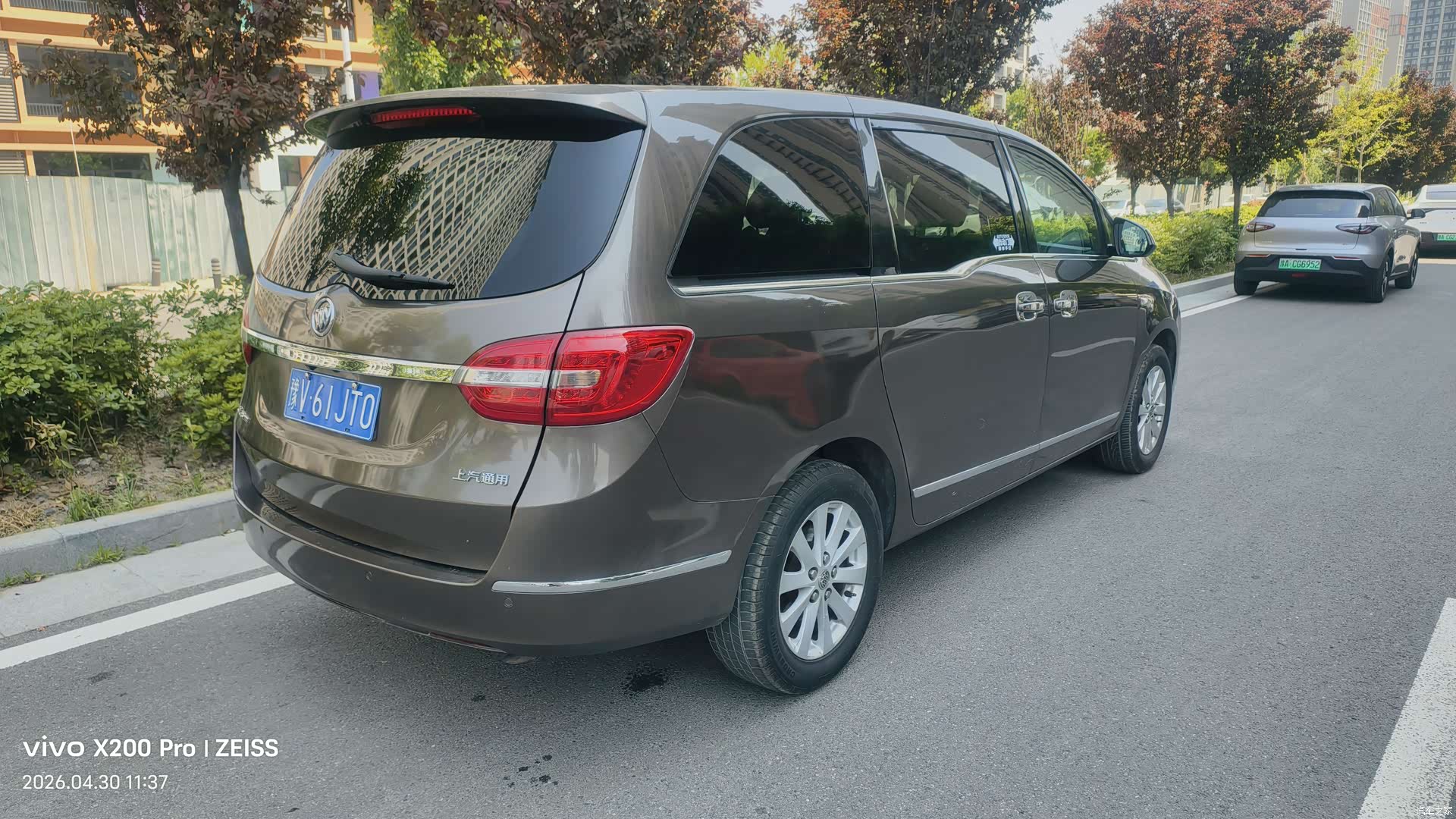 Buick GL8, 2017 6
