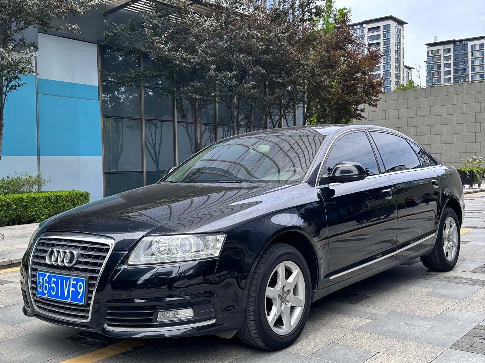 Audi A6L, 2011 1