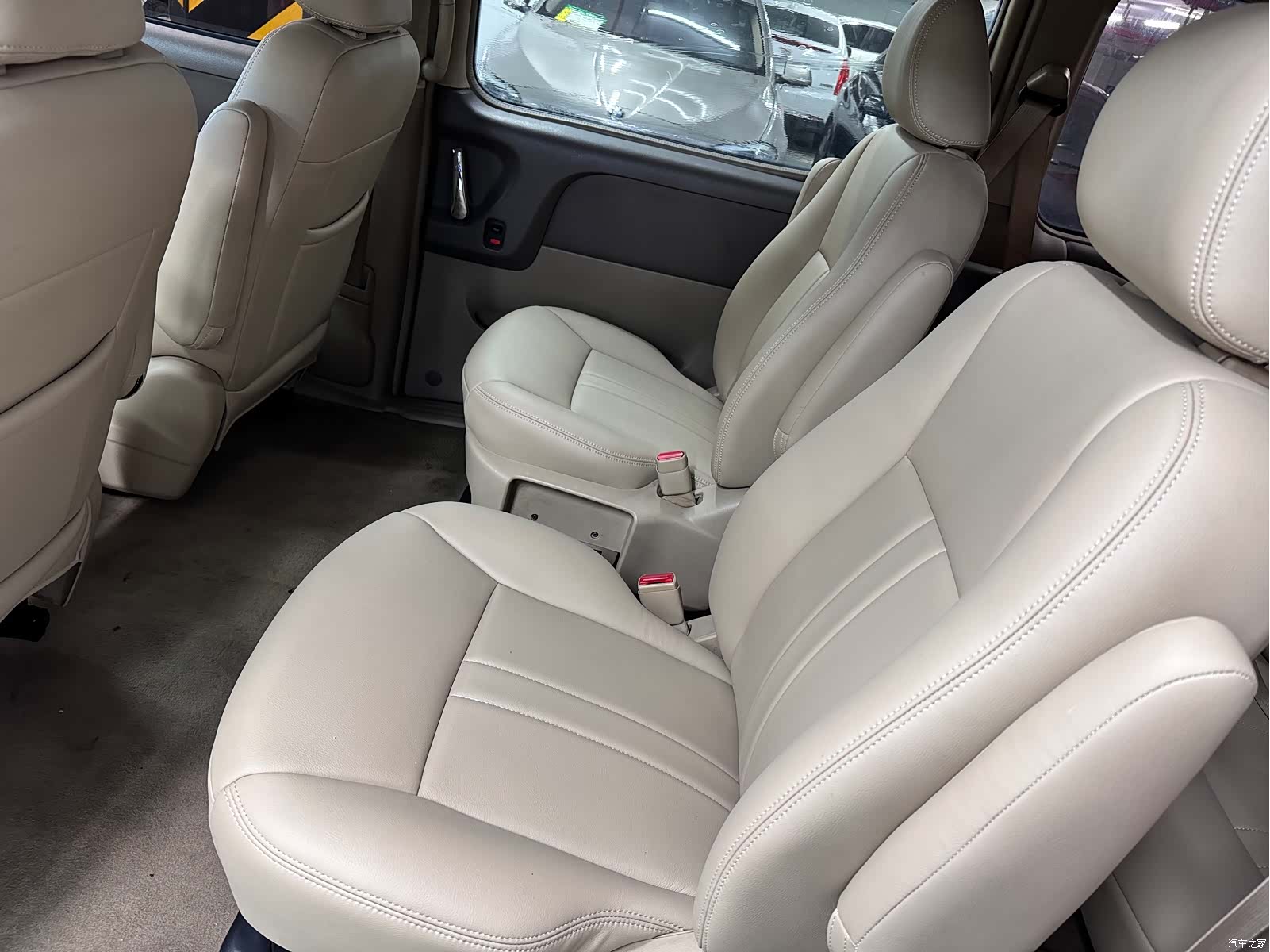 Buick GL8, 2015 8