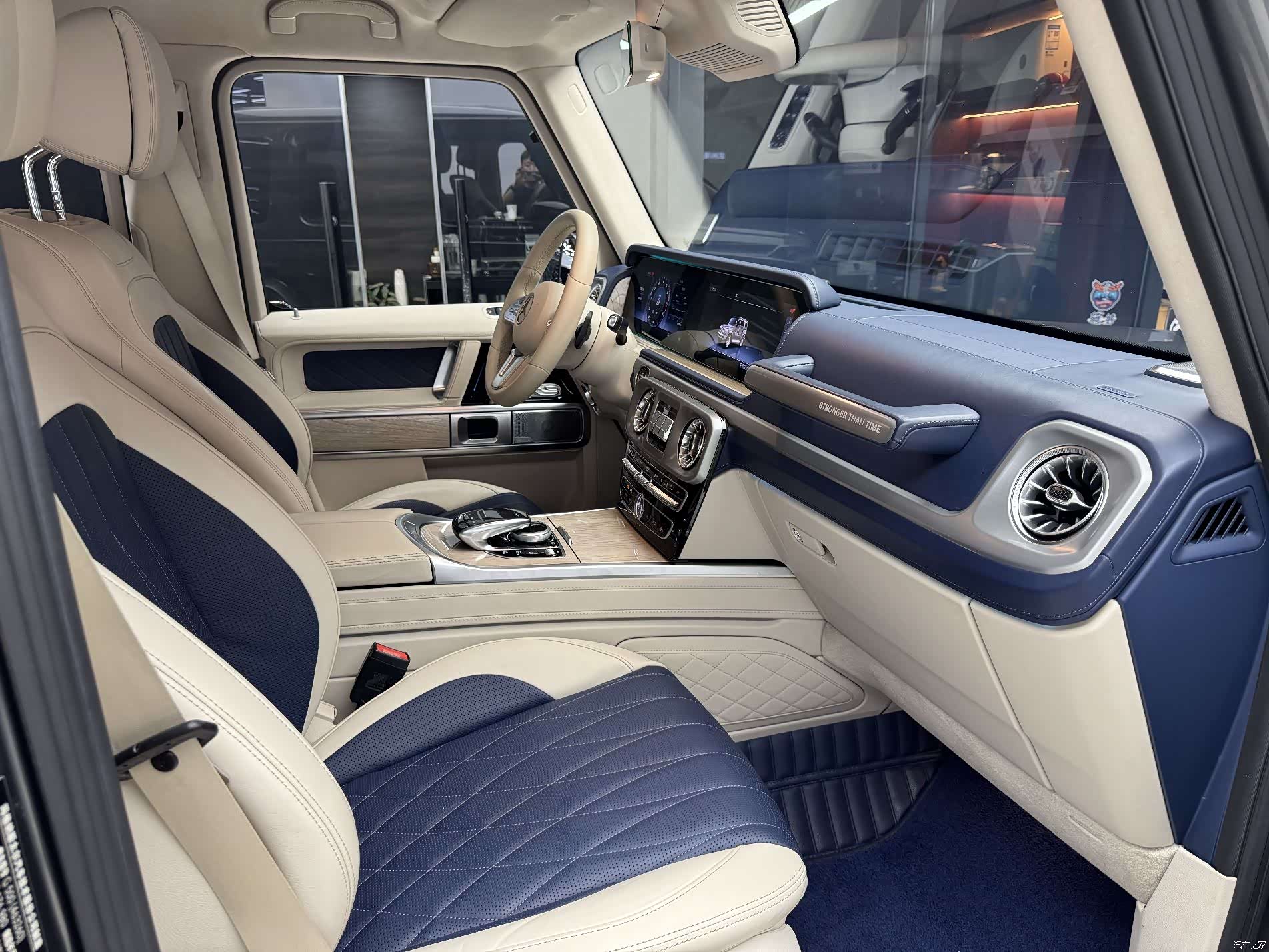 Mercedes-Benz G-Class, 2020 14