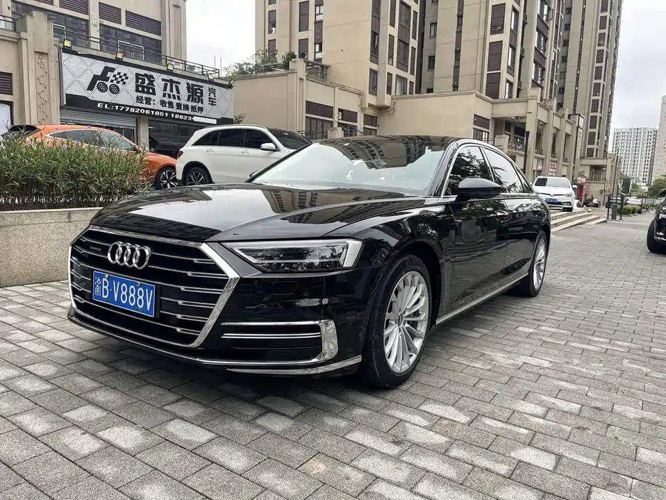Audi A8