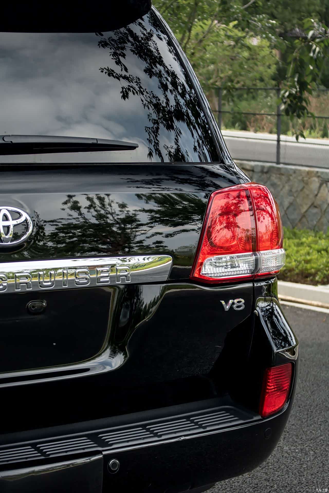 Toyota Land Cruiser, 2011 7