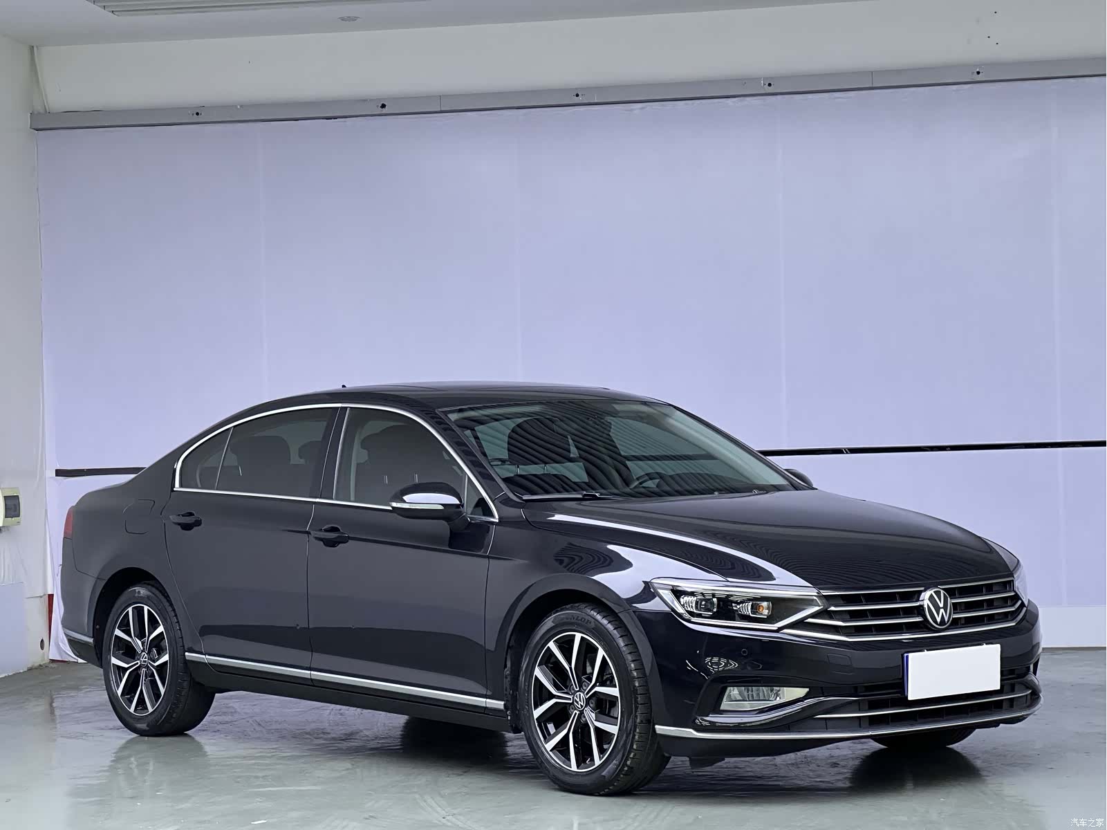 Volkswagen Magotan, 2021 3