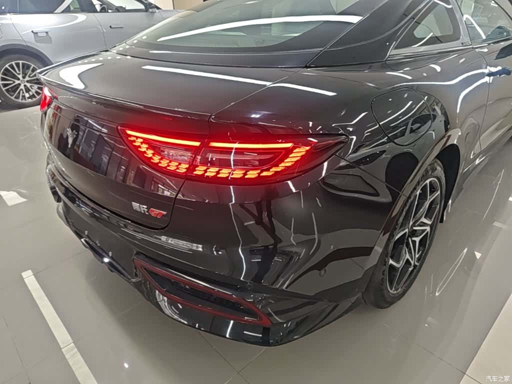 Neta GT, 2026 8