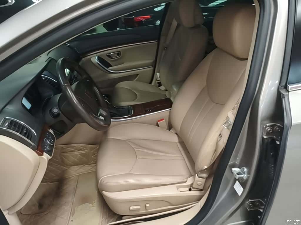 Roewe 950, 2017 15