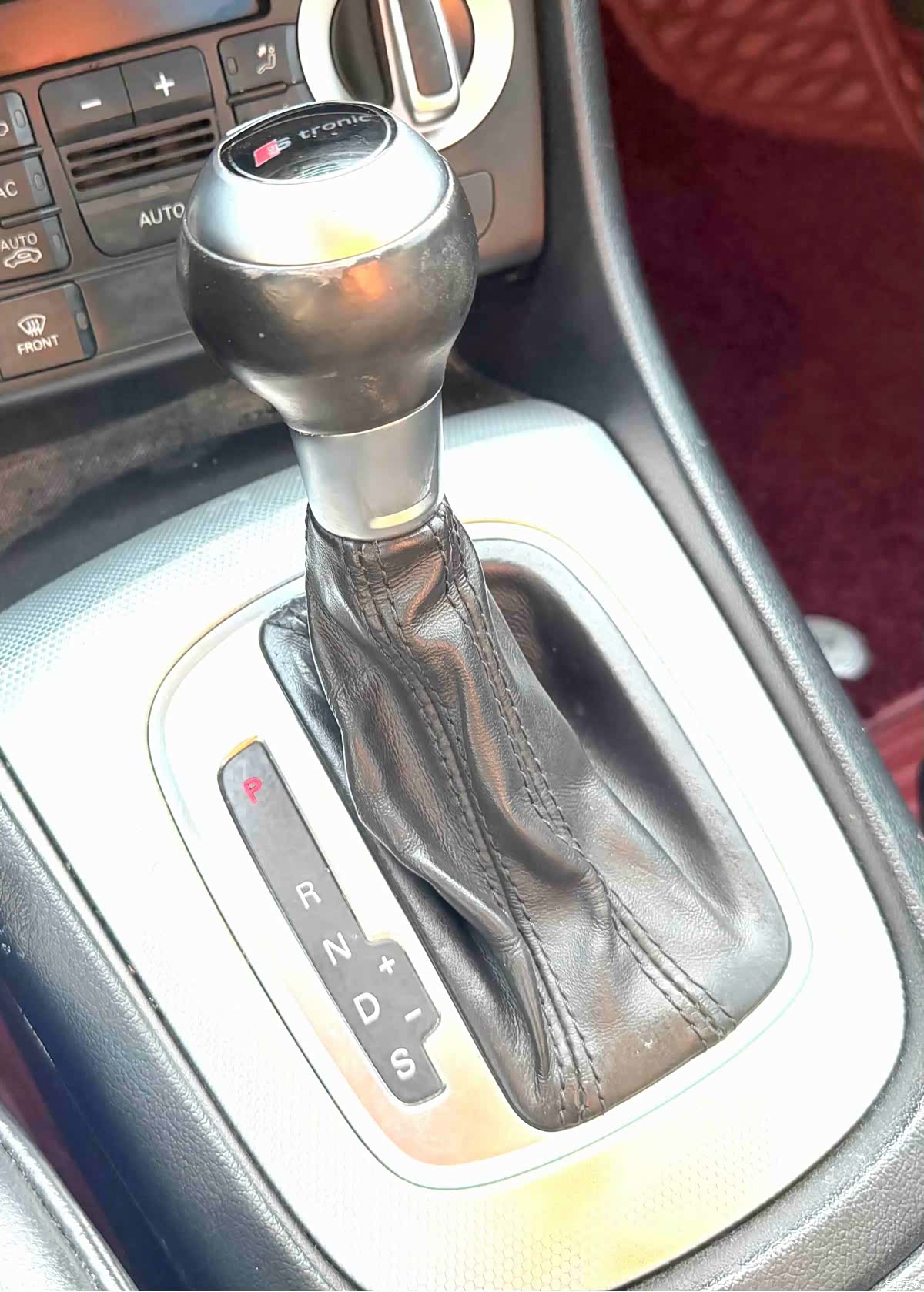 Audi Q3, 2013 19